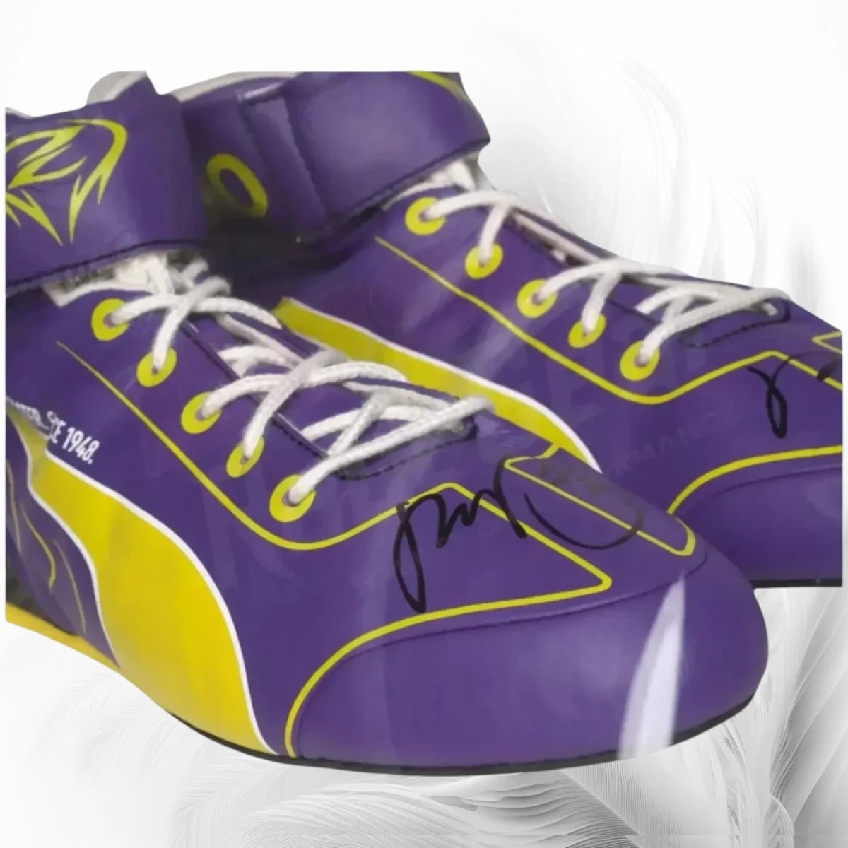 2023 Zhou Guanyu Signed Alfa Romeo F1 Team Race Boots